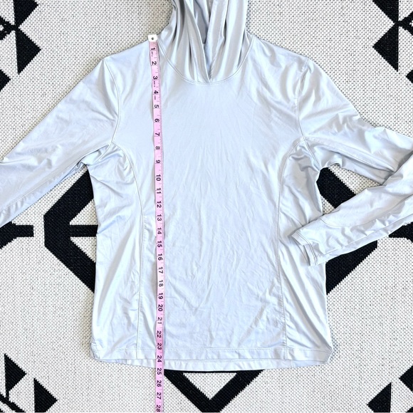 Peter Millar Lightweight Hooded Long Sleeve Sun Shirt in British Grey Size Small - Picture 8 of 14